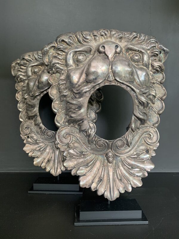 Set antique elegant silver plated copper lion heads