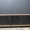 Groot antiek 6 deurs dressoir met fraaie zwarte patina