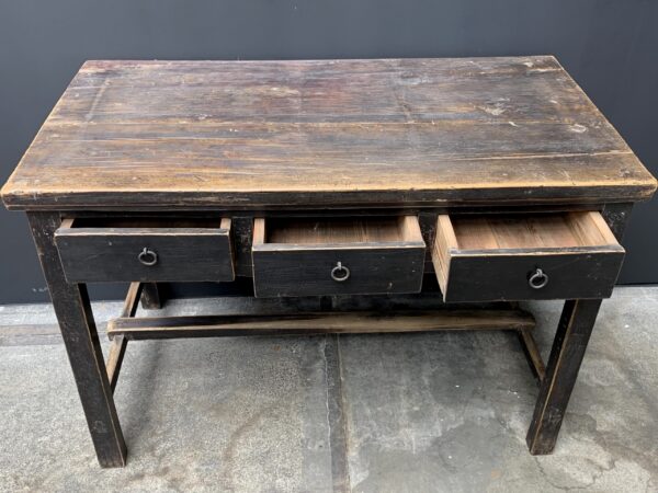 Antieke houten tafeltje /bureau