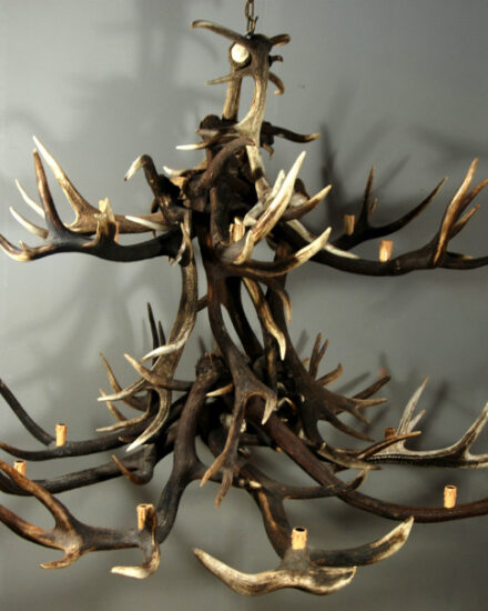 hugh-lamp-made-of-antlers-antler-lamp-374870-en-max