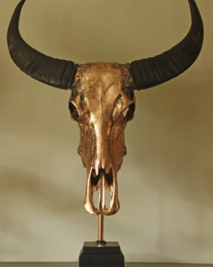 special-high-grade-metallized-pink-gold-skull-of-a-water-buffalo-942478-en-max