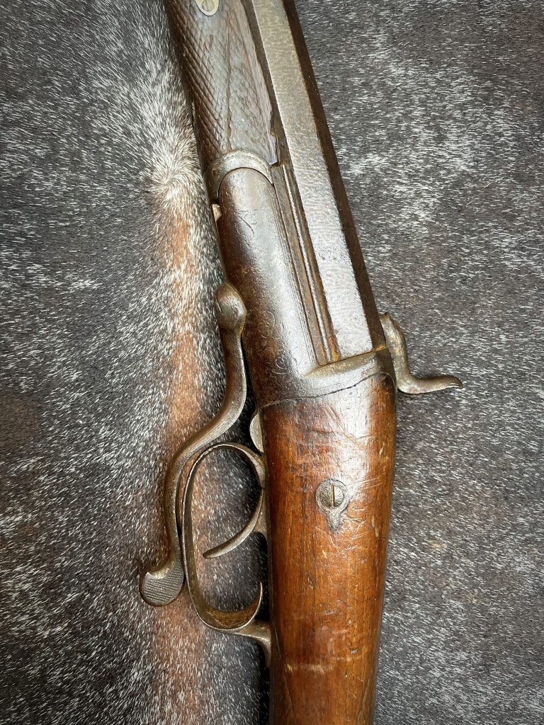 Hunting rifle antique, for decoration