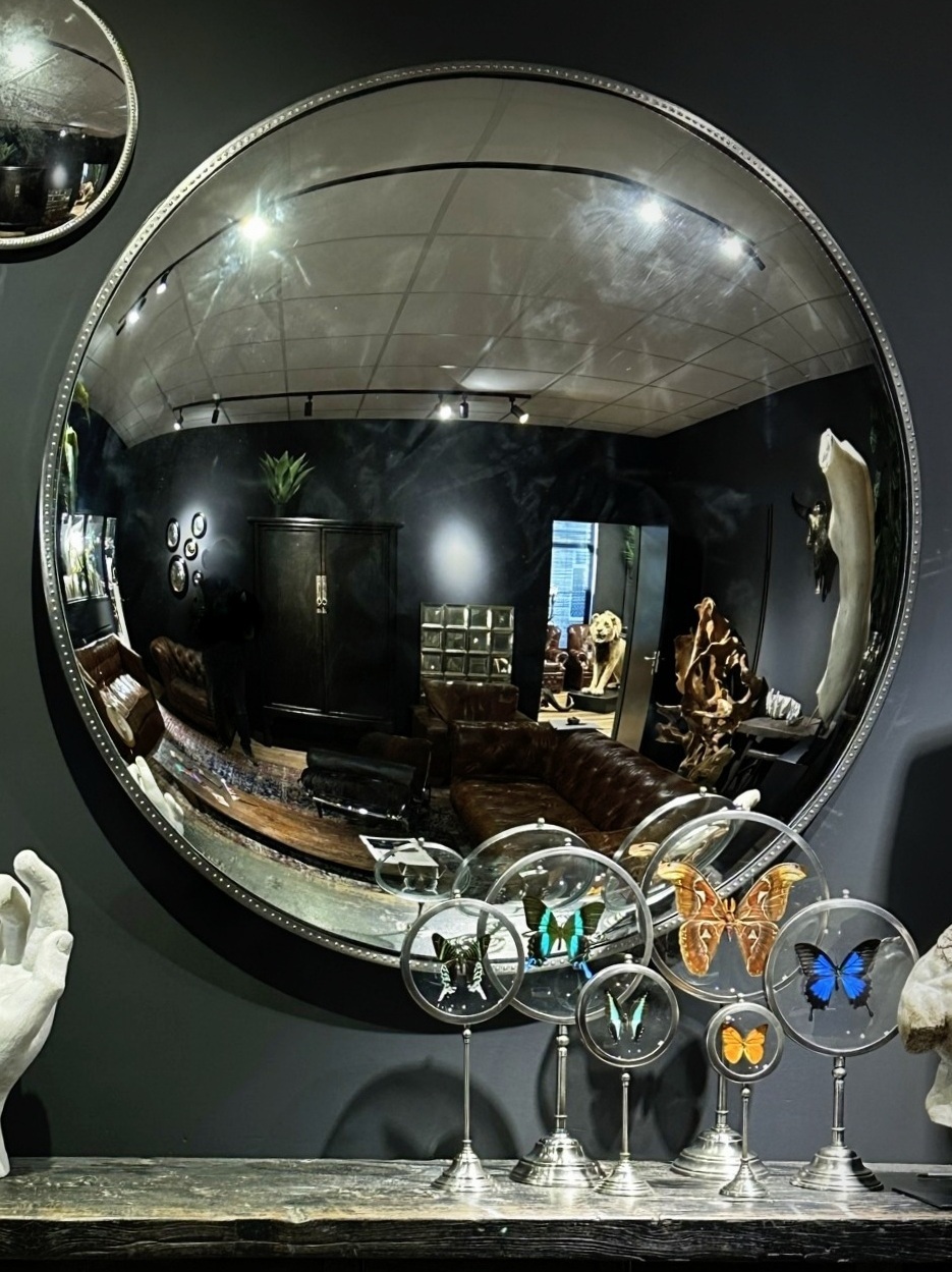 Antique convex mirror XXL - BEAST Interiors