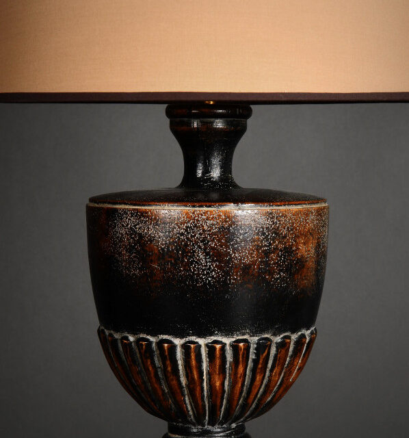 brown-sculted-vase-lamp (2)