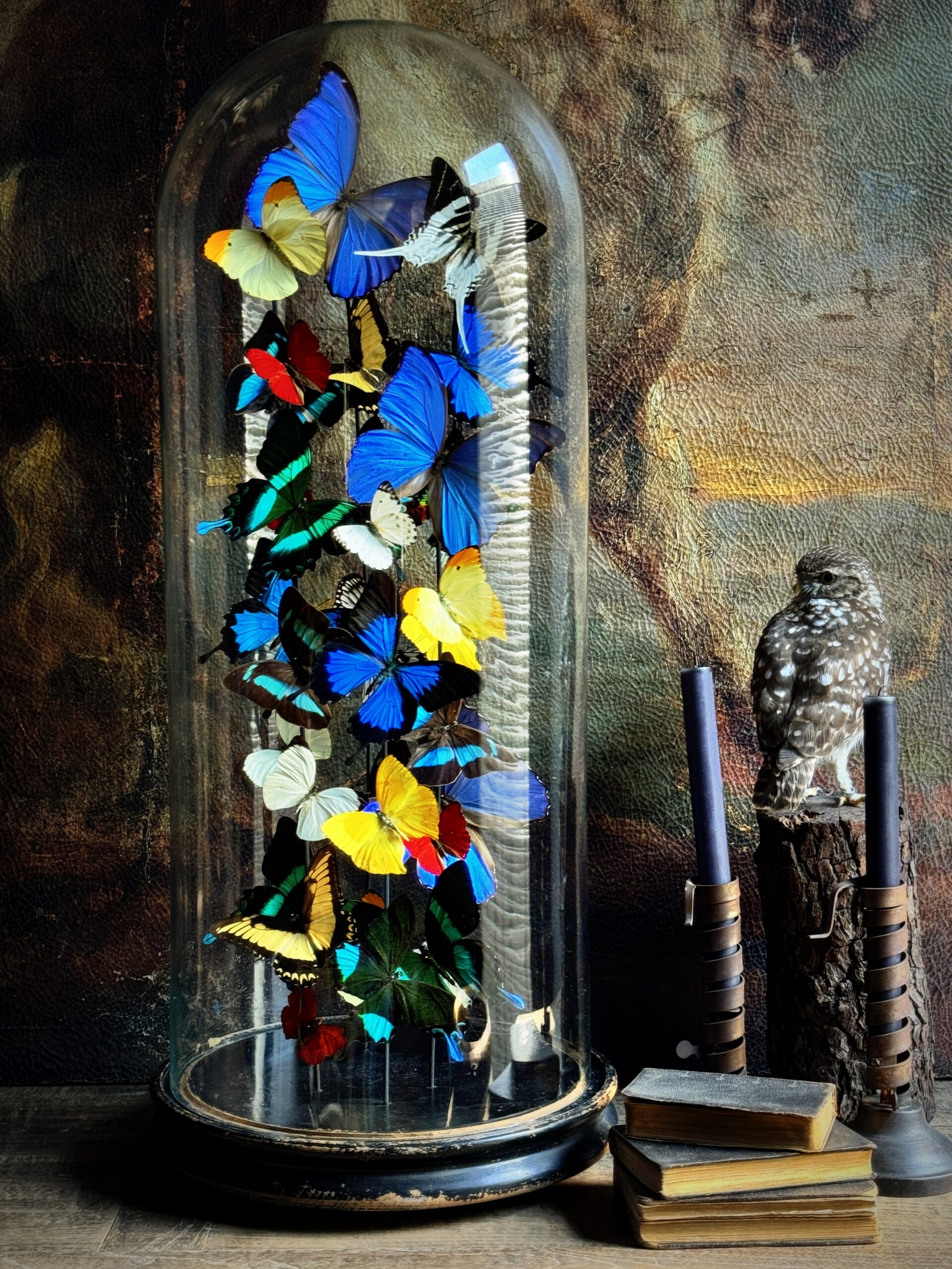 Antiek stolp met kleurrijke vlinders XXL