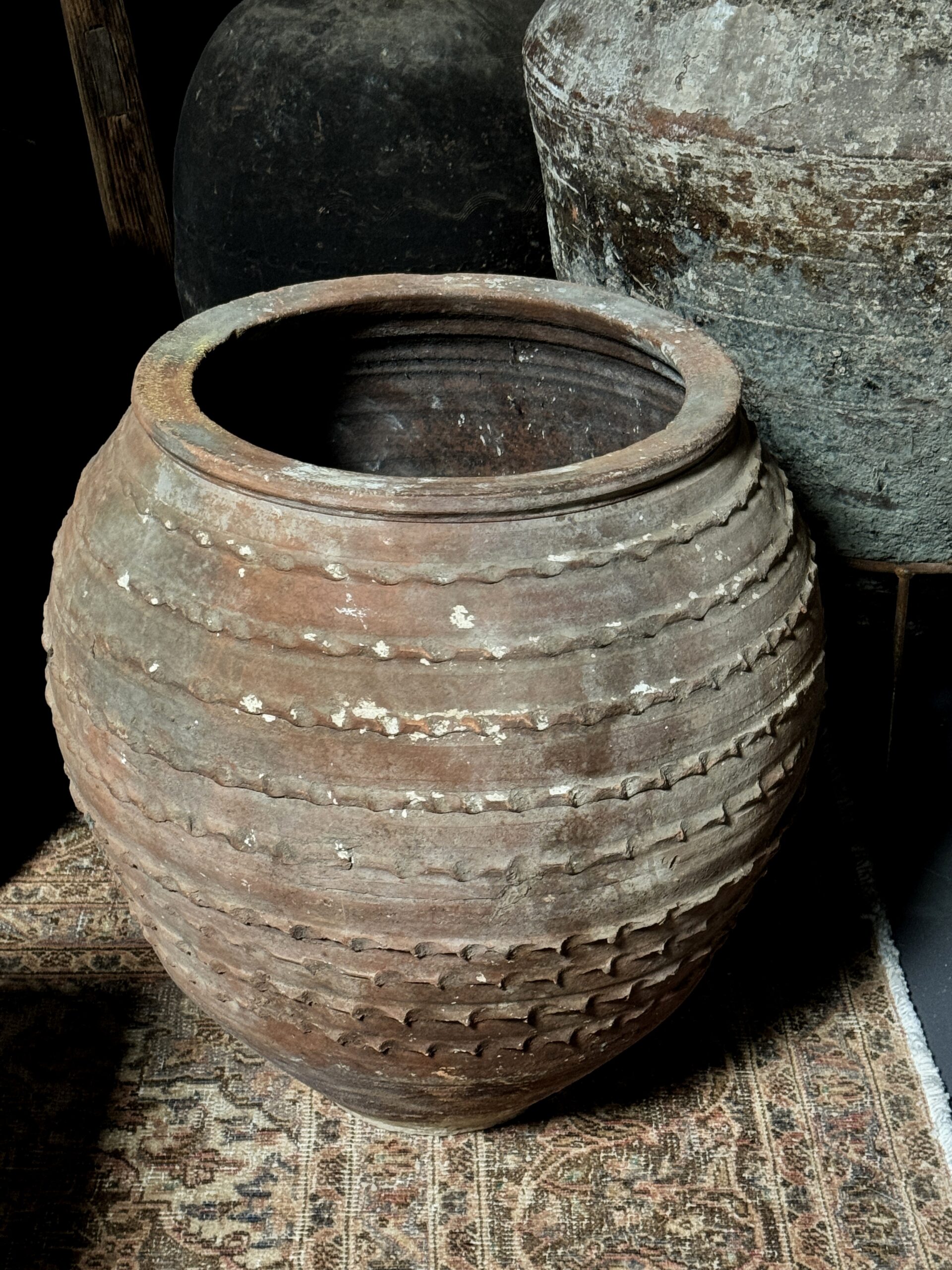 Antieke terracotta pot